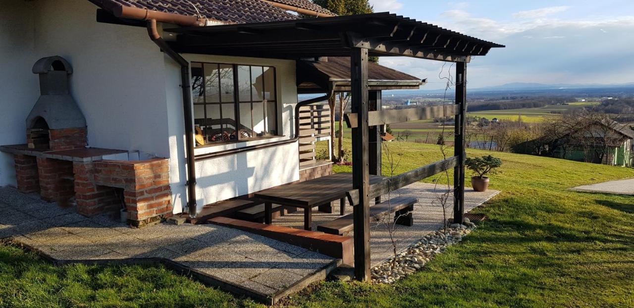 Puconci Holiday House Vilana מראה חיצוני תמונה