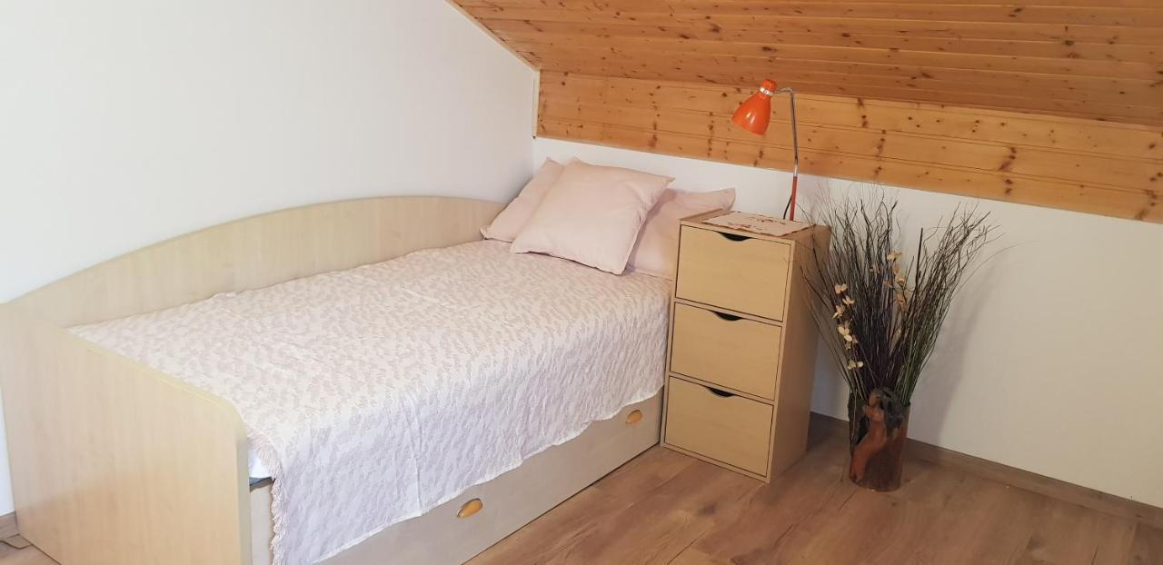 Puconci Holiday House Vilana מראה חיצוני תמונה