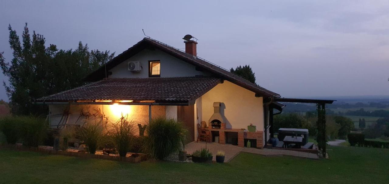 Puconci Holiday House Vilana מראה חיצוני תמונה
